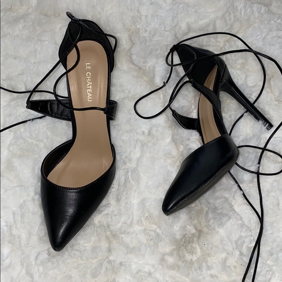 LE CHATEAU strap heels black leather - Picture 2 of 3
